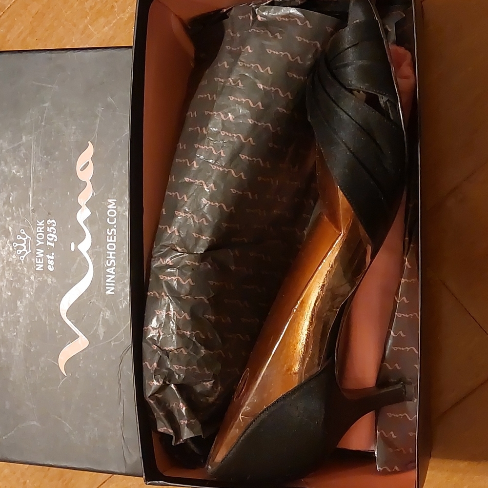 Nina Culver Shoes - black size 10